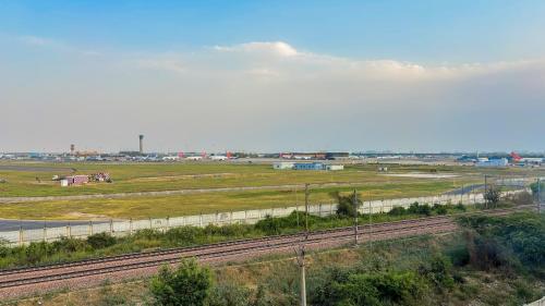 mauryan signature hotel with airport view