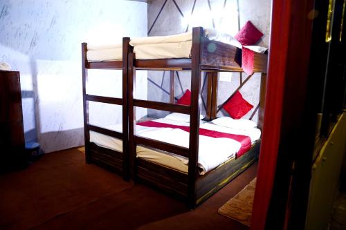 The Escapee Resort,,3 star