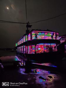 double decker boathouse