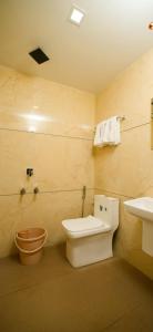 double decker boathouse