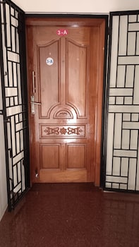 shree service apartment