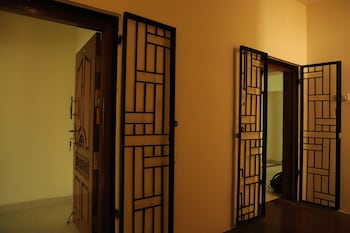 shree service apartment