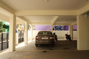 shree service apartment