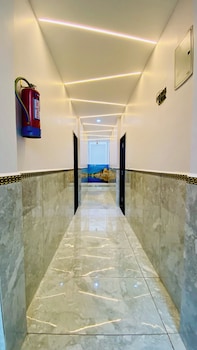 hotel laxmi palace and restaurants