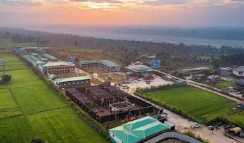 corbett elegant retreat