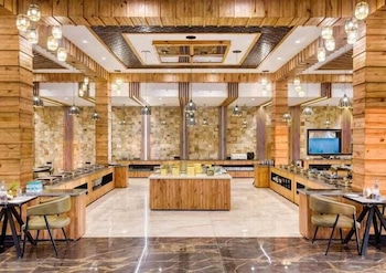 corbett elegant retreat