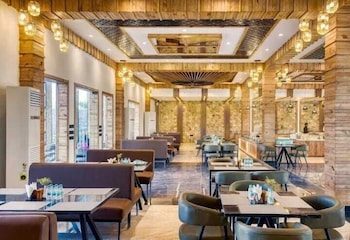 corbett elegant retreat