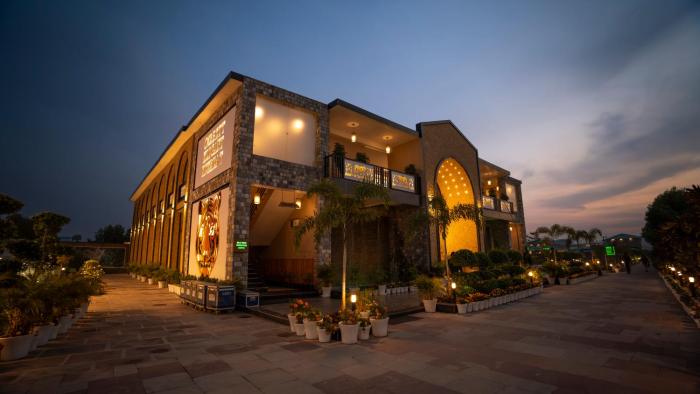 corbett elegant retreat