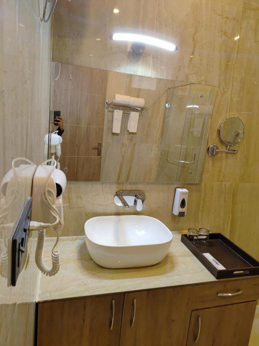 corbett elegant retreat