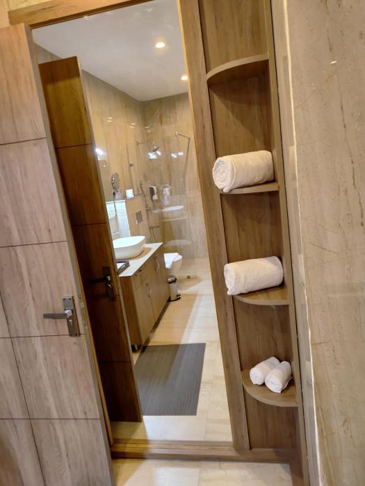 corbett elegant retreat