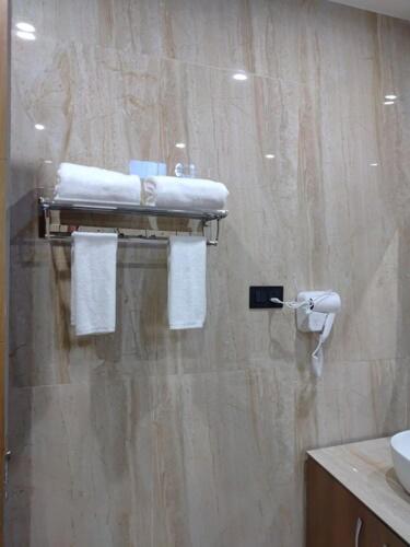 corbett elegant retreat