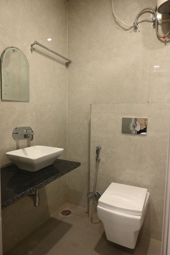 uday paramount inn