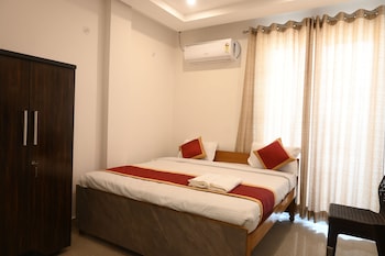 uday paramount inn