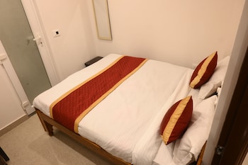 uday paramount inn