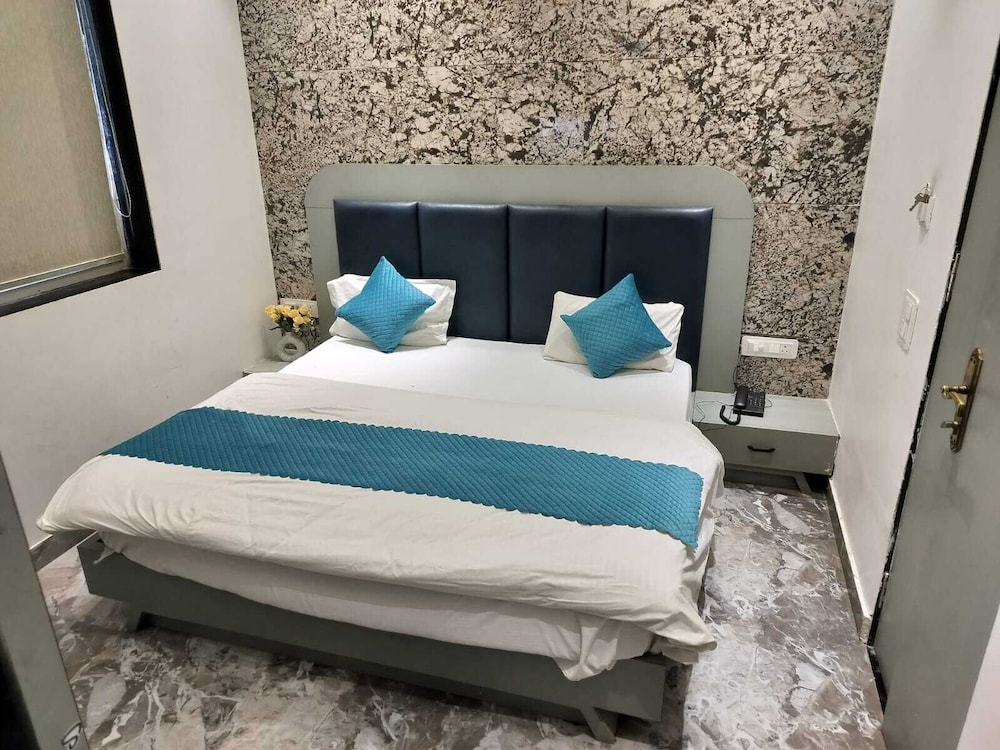 shri balaji dham hotel