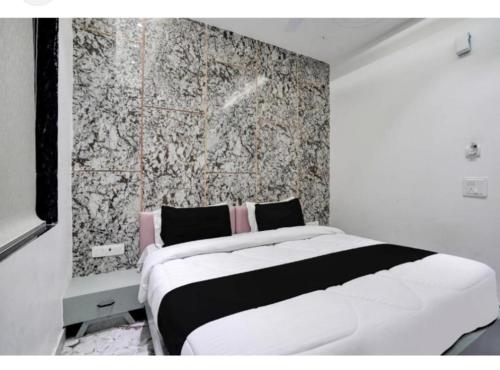 Shri Balaji Dham Hotel,,3 star