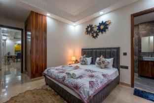 fortune home service apartment 3 bhk j 267 saket