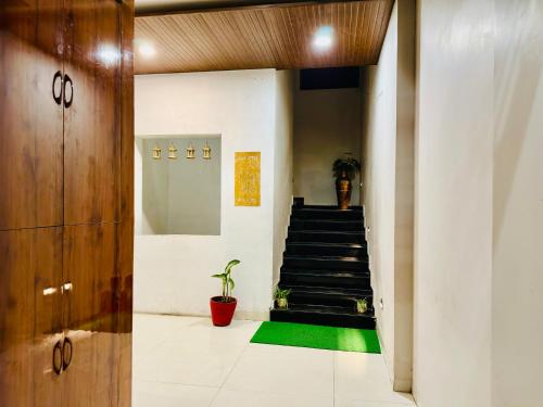 hotel gaur heritage inn