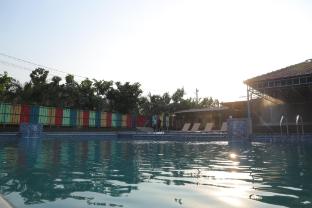 vintage hills resort