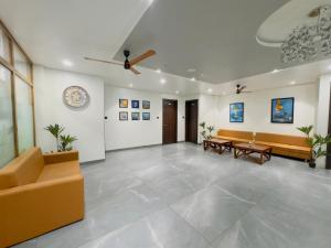 srimad hotel