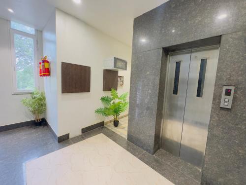 srimad hotel
