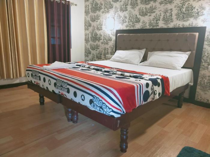 upper deck boathouse