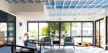 bjandradisson seaview hotel