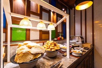 bjandradisson seaview hotel