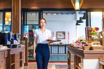 bjandradisson seaview hotel