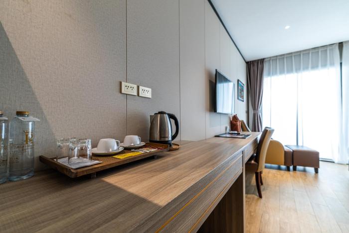 bjandradisson seaview hotel