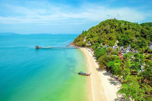 bjandradisson seaview hotel