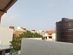 trendz service apartments