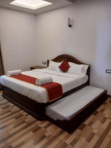 Pugal Holidays,,3 star