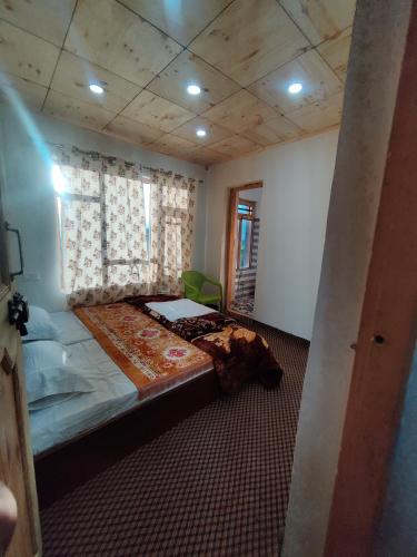 Konka Guest House,,2 star