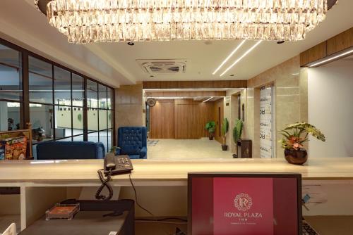 Royal Plaza Inn By Rak Rooms,,3 star