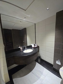 hotel supreme suites ludhiana