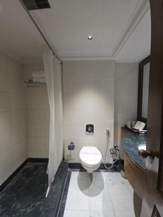 hotel supreme suites ludhiana