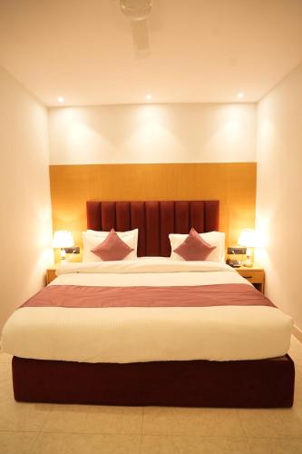 Hotel Journee,,2 star