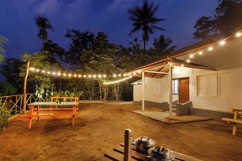 underground hostel by bilwa estate