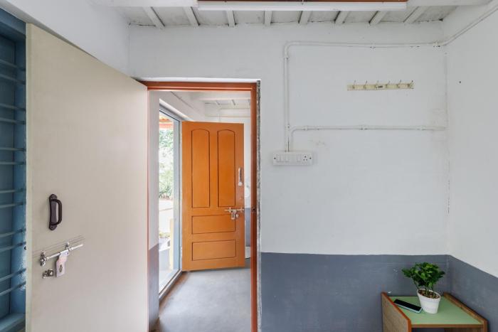 underground hostel by bilwa estate