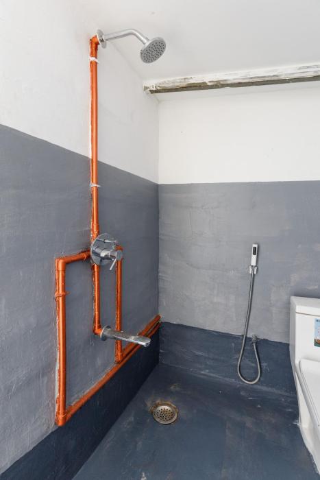 underground hostel by bilwa estate