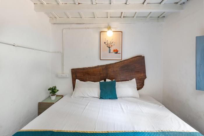 underground hostel by bilwa estate