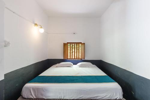 underground hostel by bilwa estate