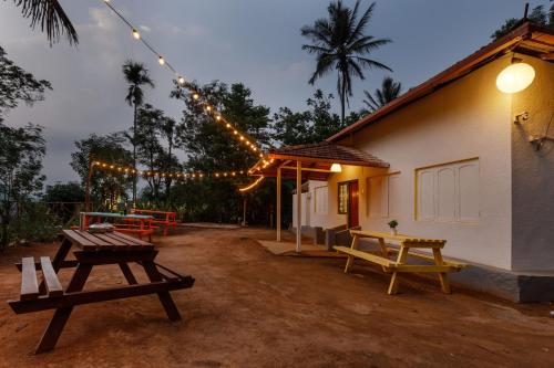 underground hostel by bilwa estate