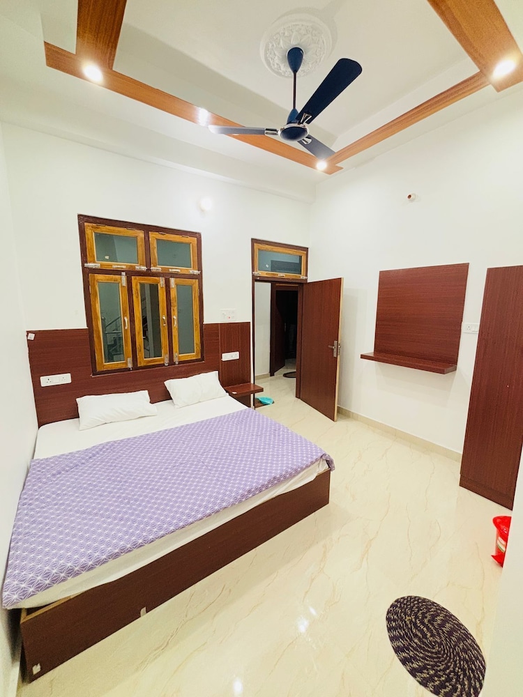 ahem palace home stay