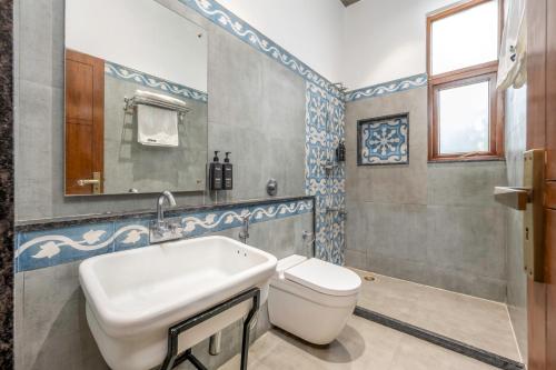 Wandr Indiranagar, Bangalore,,3 star