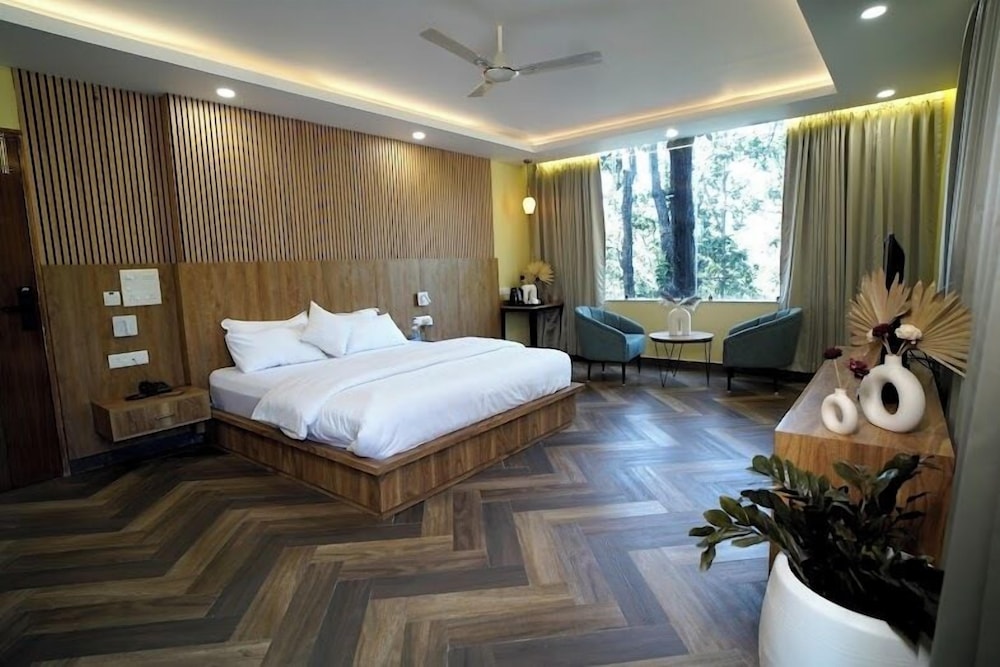 the green icon resort