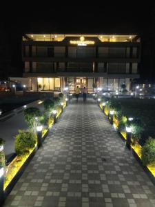 the green icon resort