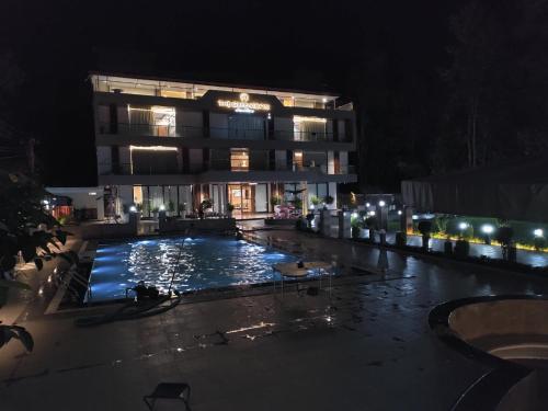 the green icon resort