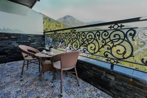 alivaa hotel mcleodganj